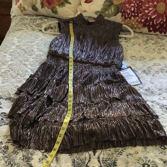 Holiday dress - Picture 4 of 8